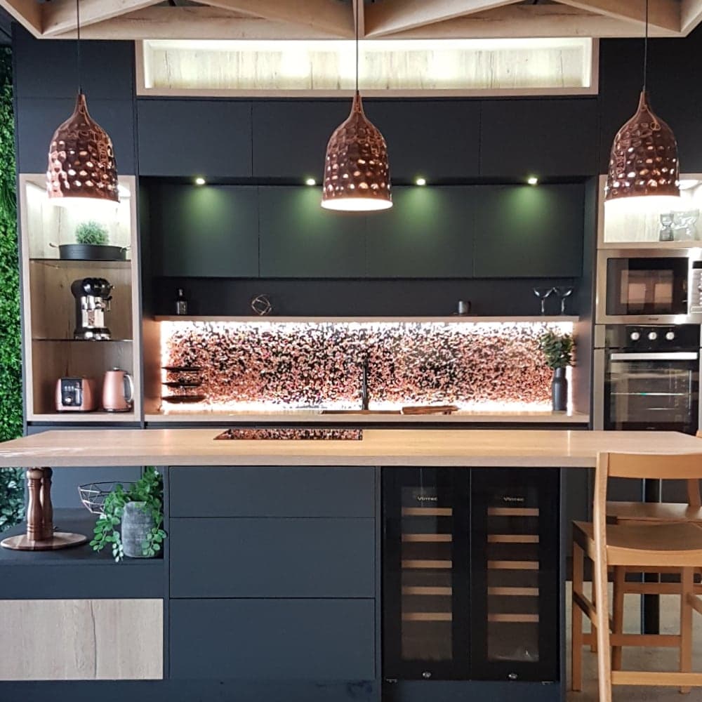 MKN Showroom_Nikpol Black & Natural Halifax Oak_Story2 kitchen designers brisbane