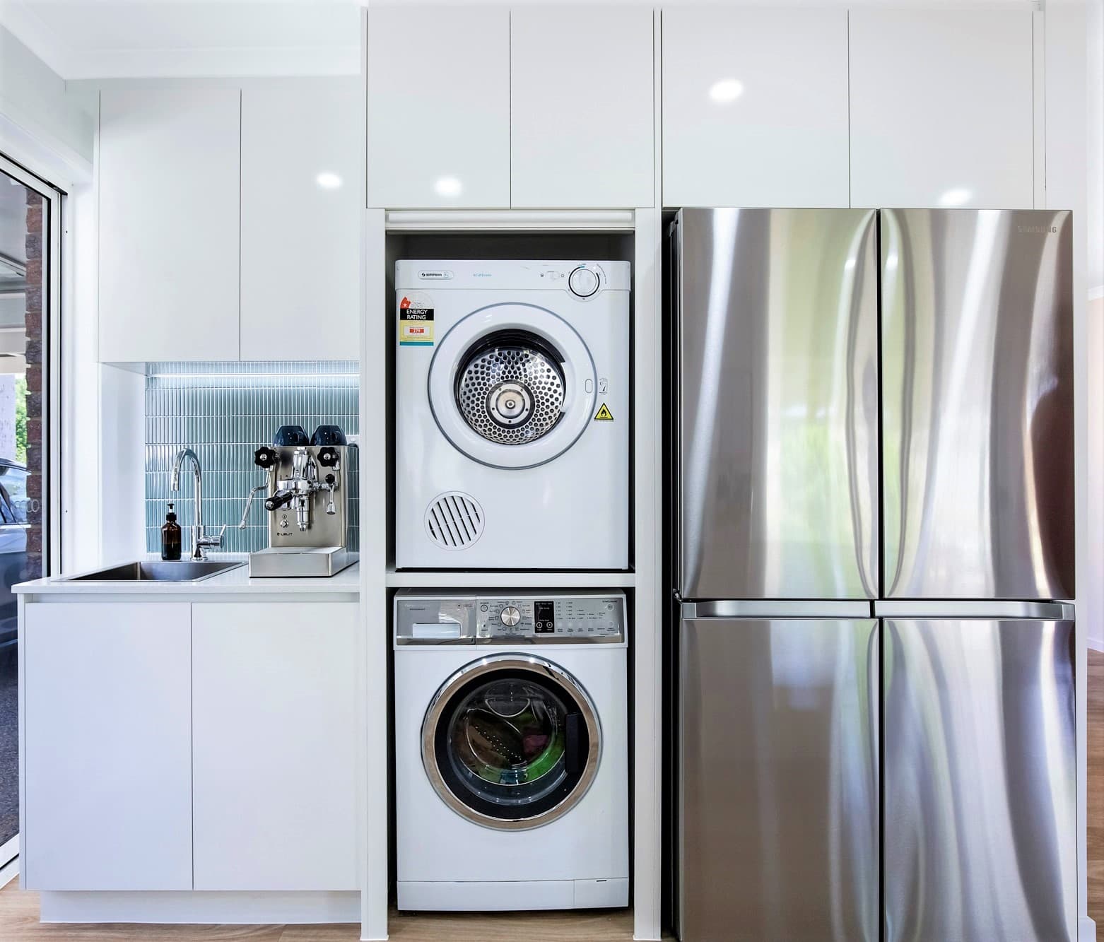 Kitchen Renovation With Hidden Laundry in Murrumba Downs