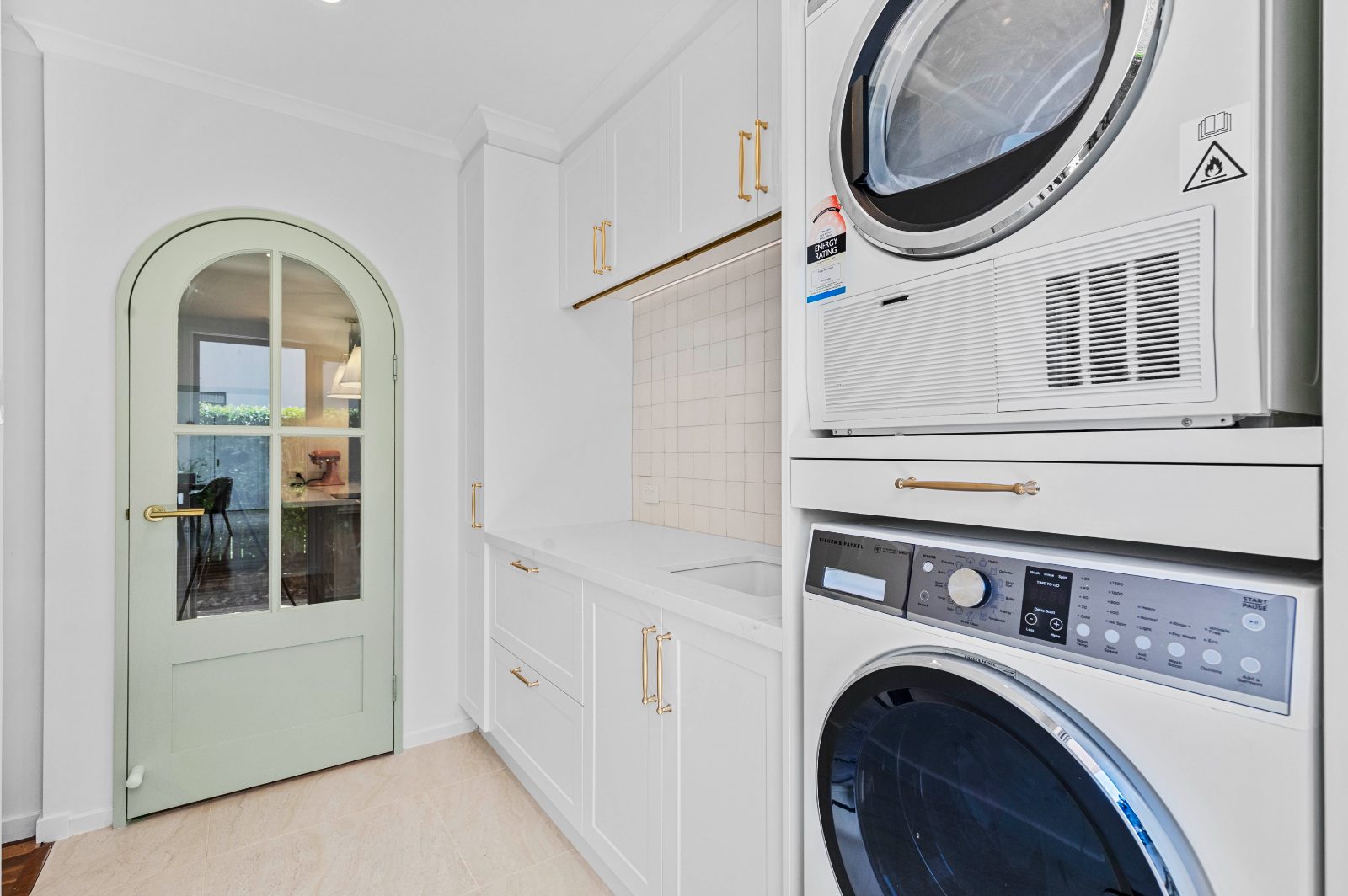 Can You Combine a Laundry and Butler's Pantry4